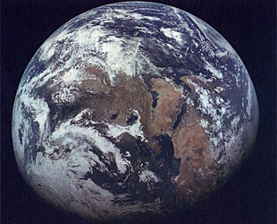 Zond 7 photo of the Earth while en route to the Moon image061.jpg